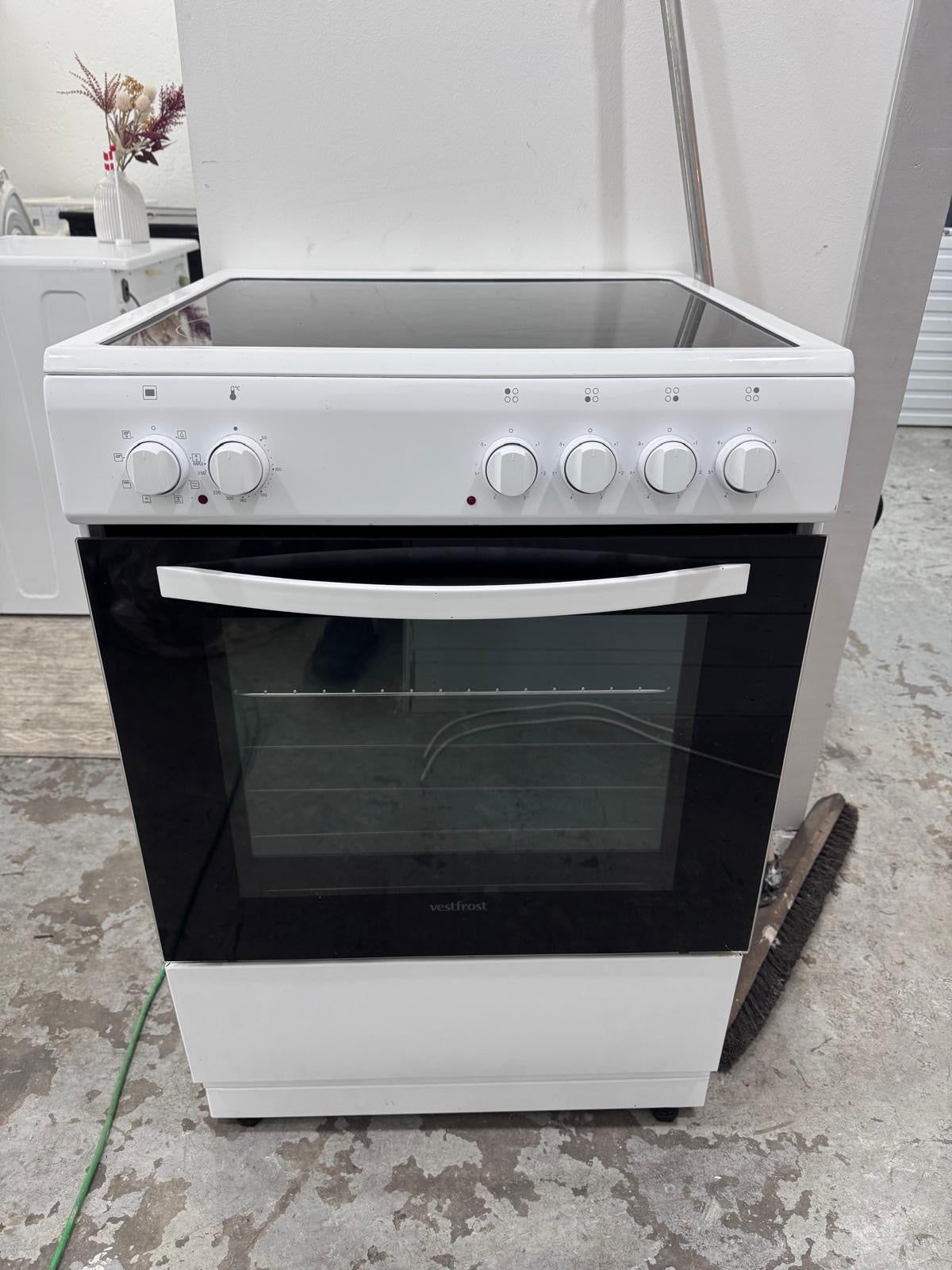 70 cm Electrolux spis