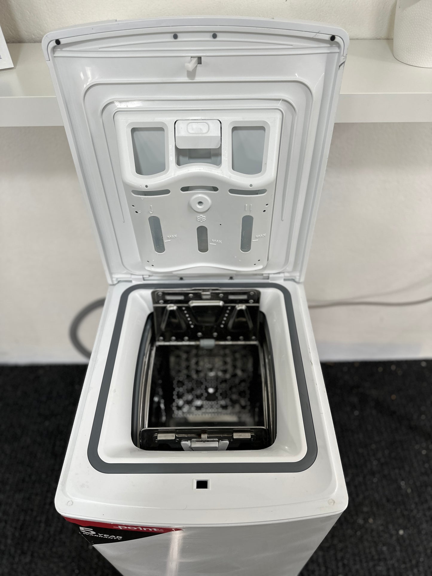 Point PTL550 – Toppmatad Tvättmaskin med smart kapacitet och kompakt design!