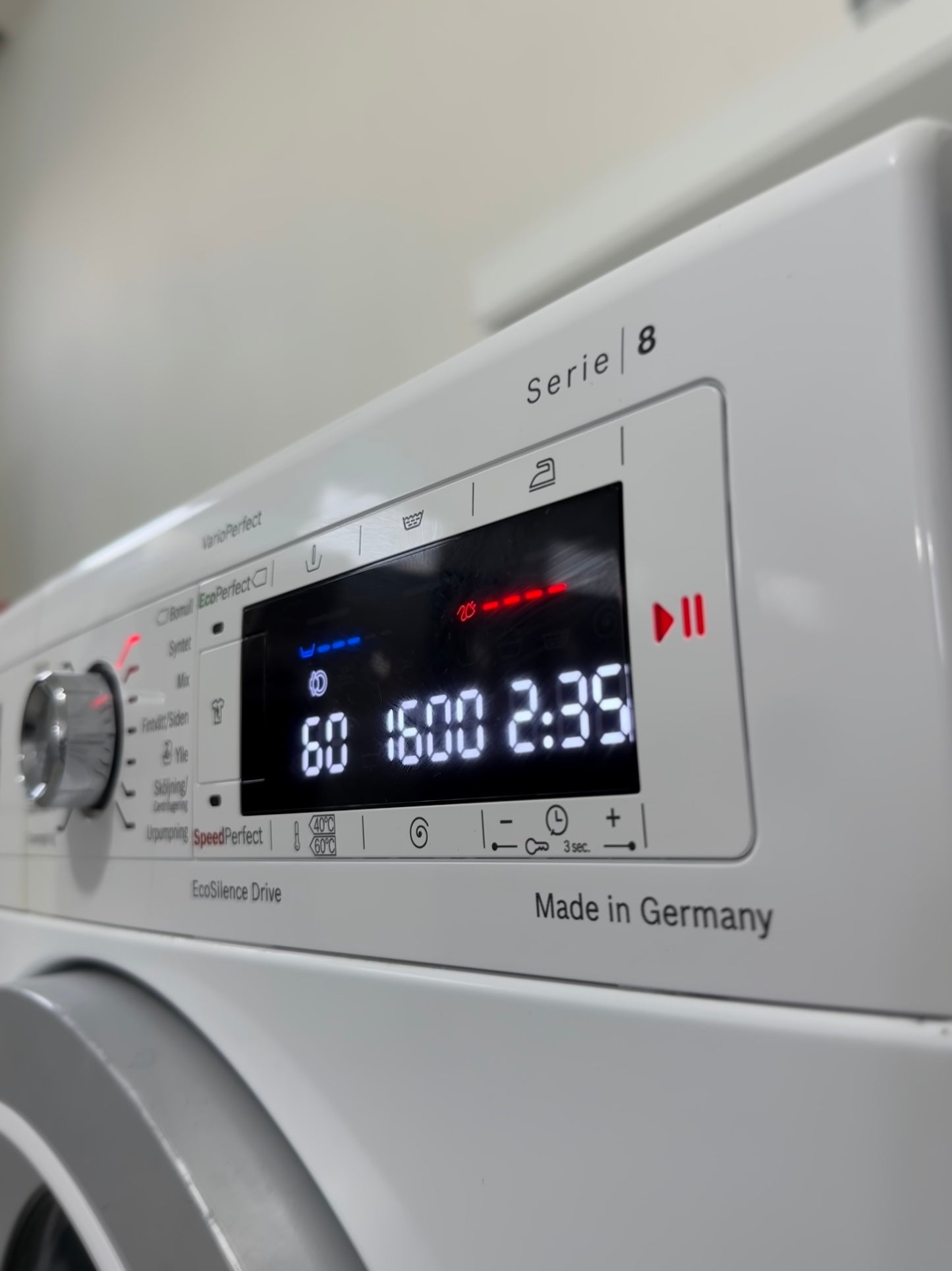 đ Bosch Premium TvĂ€tt & Tork Serie 8â Toppklass till rĂ€tt pris hos Nordiska Vitvaror! đ