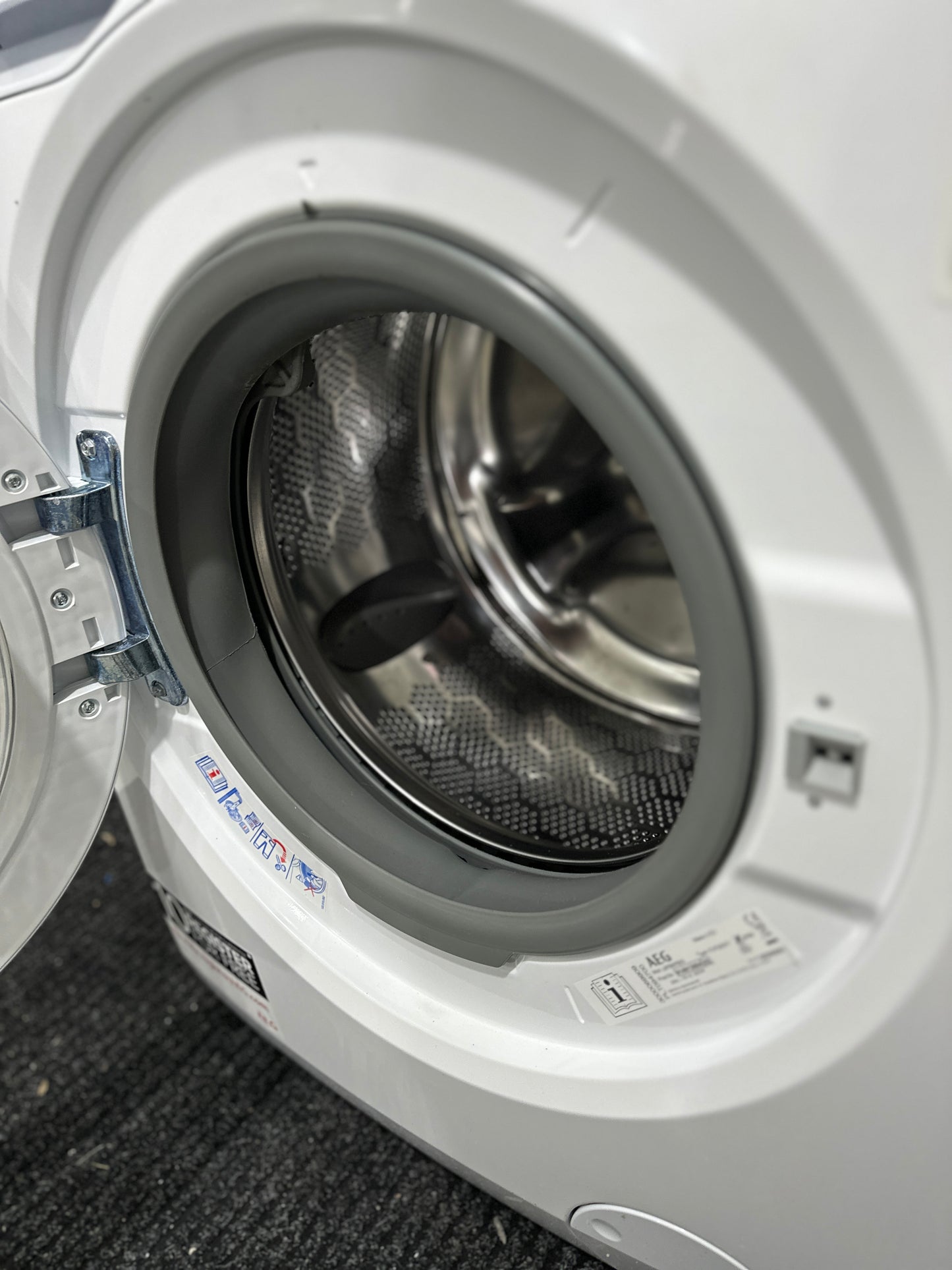 AEG tvättmaskin och torktumlare 6000 series