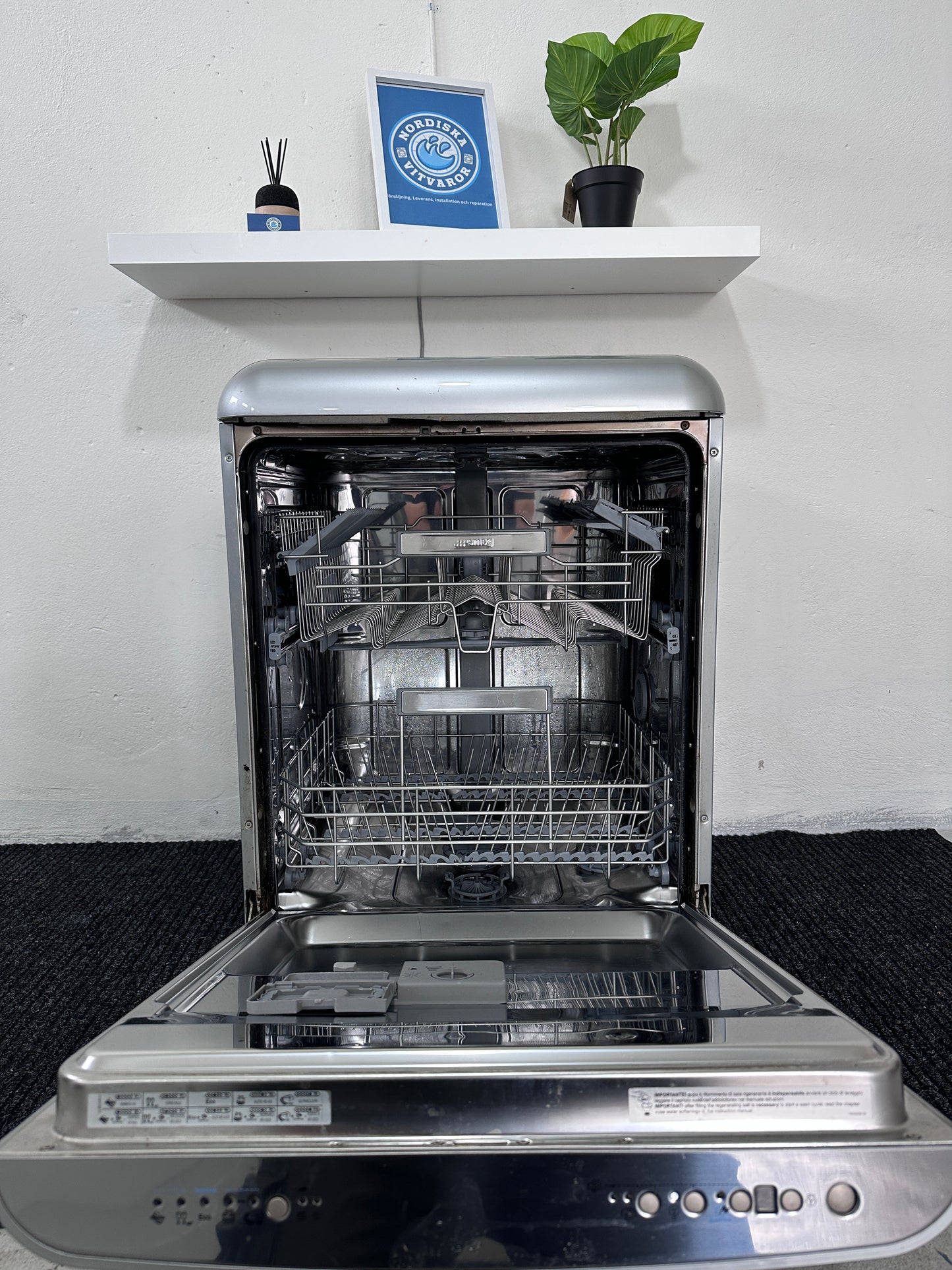 Smeg Silver diskmaskin