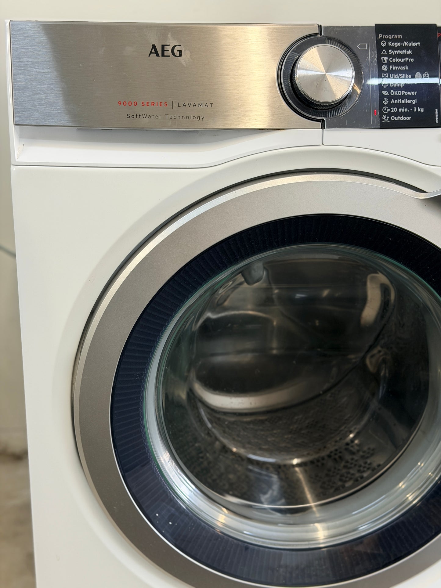 AEG 9000-serien tvättmaskin – Modell: L9FEP967C