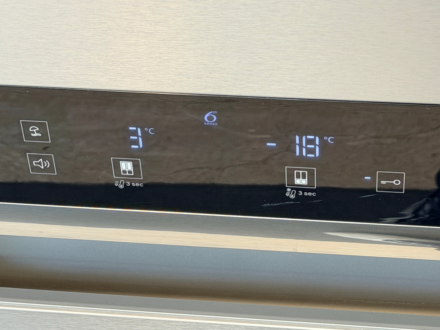 Whirlpool Kylskåp side by side 2023