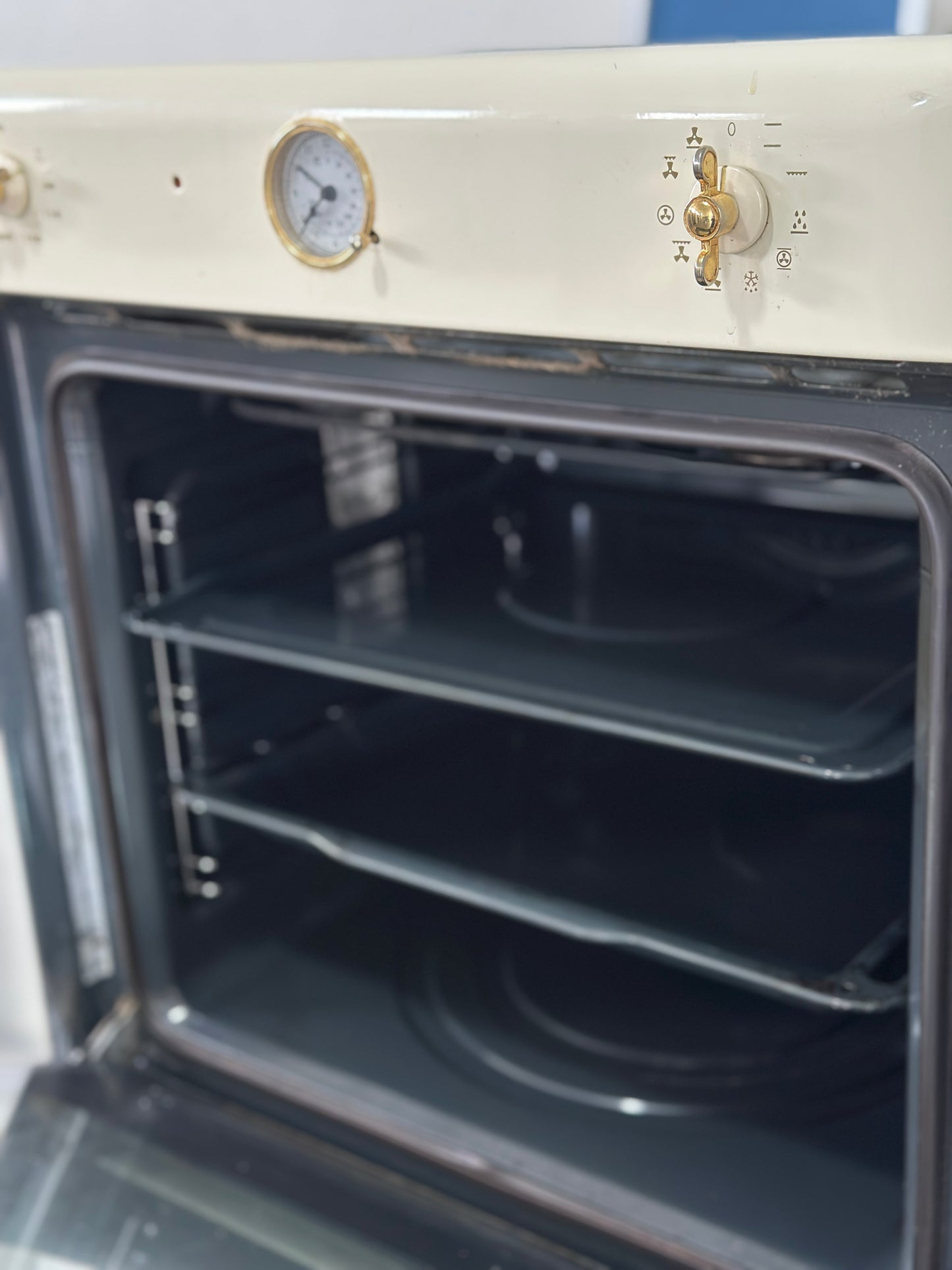 Smeg Ugn SC855P-8