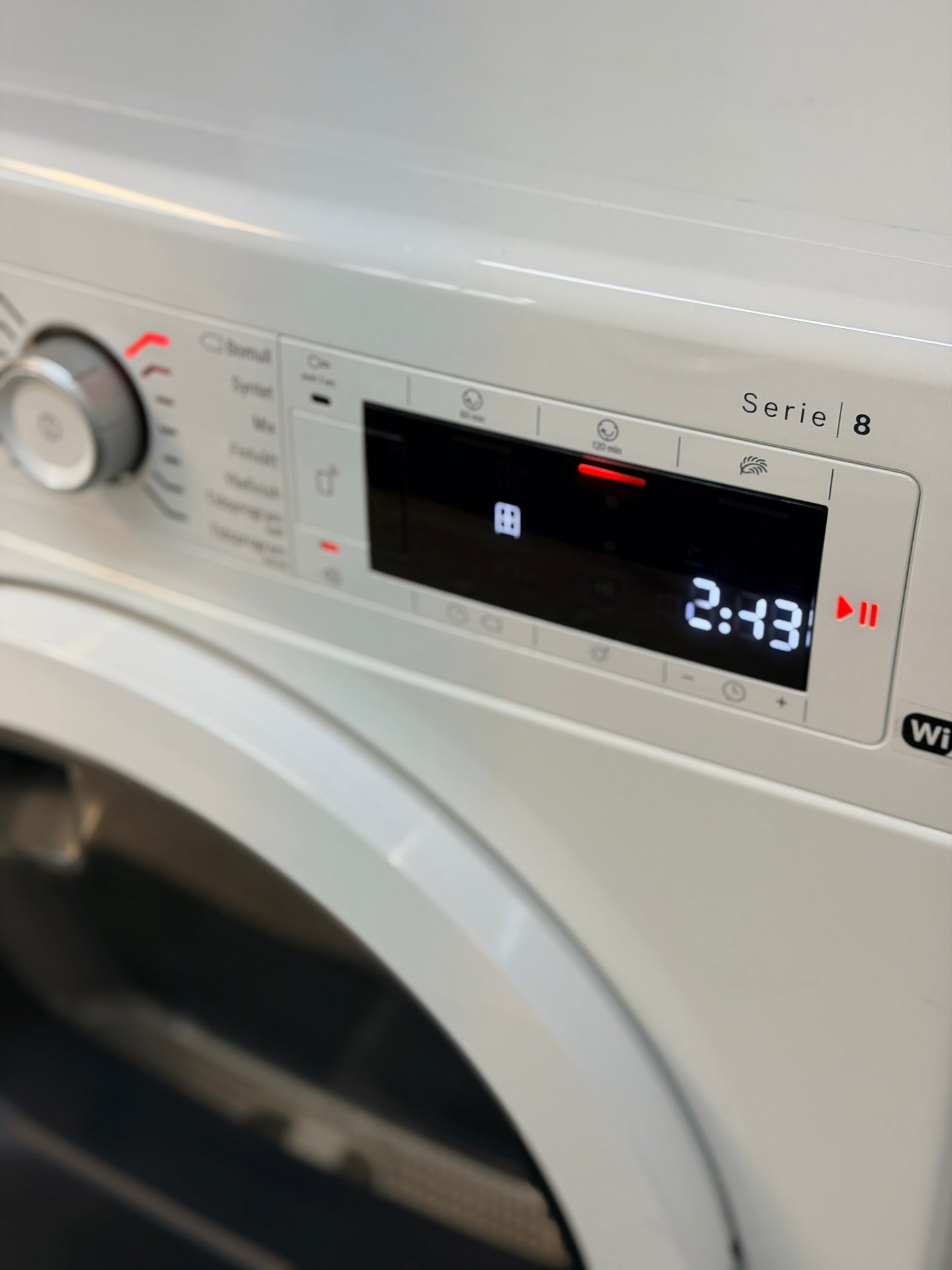 Bosch S8 torktumlare med WiFi