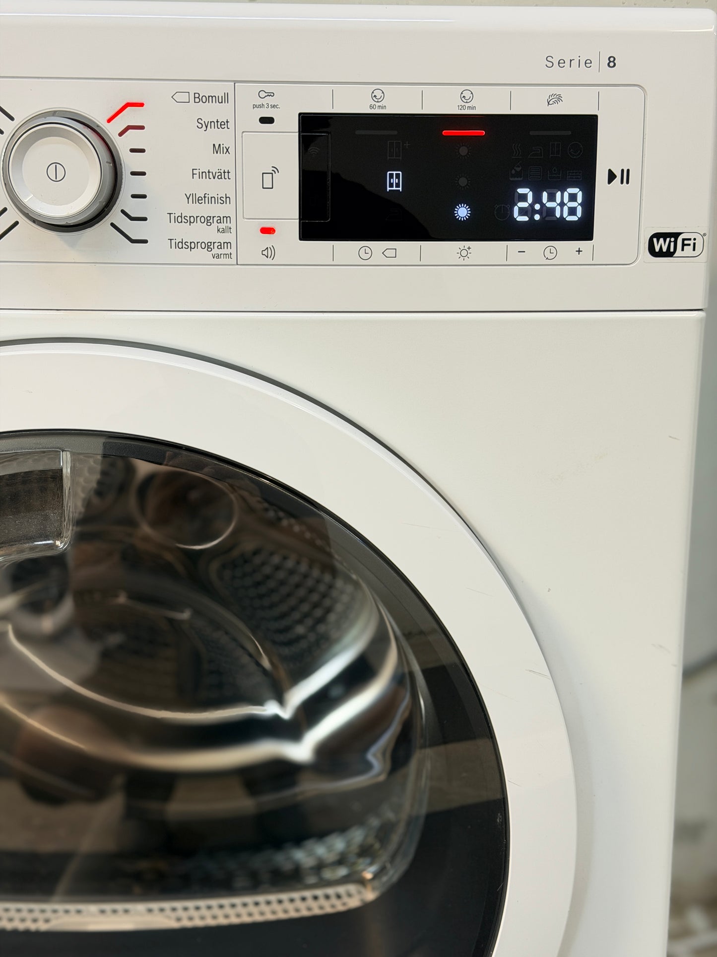 Bosch S8 torktumlare med WiFi